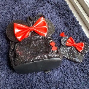 DISNEY MINNIE MOUSE SEQUIN BAG AND WALLET